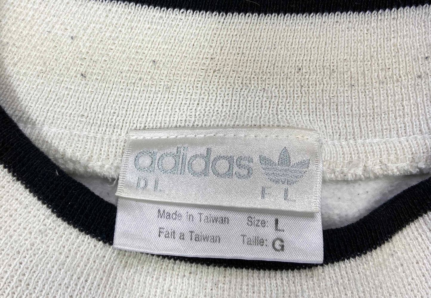 90's Vintage Adidas Sweat-Shirt / 1976