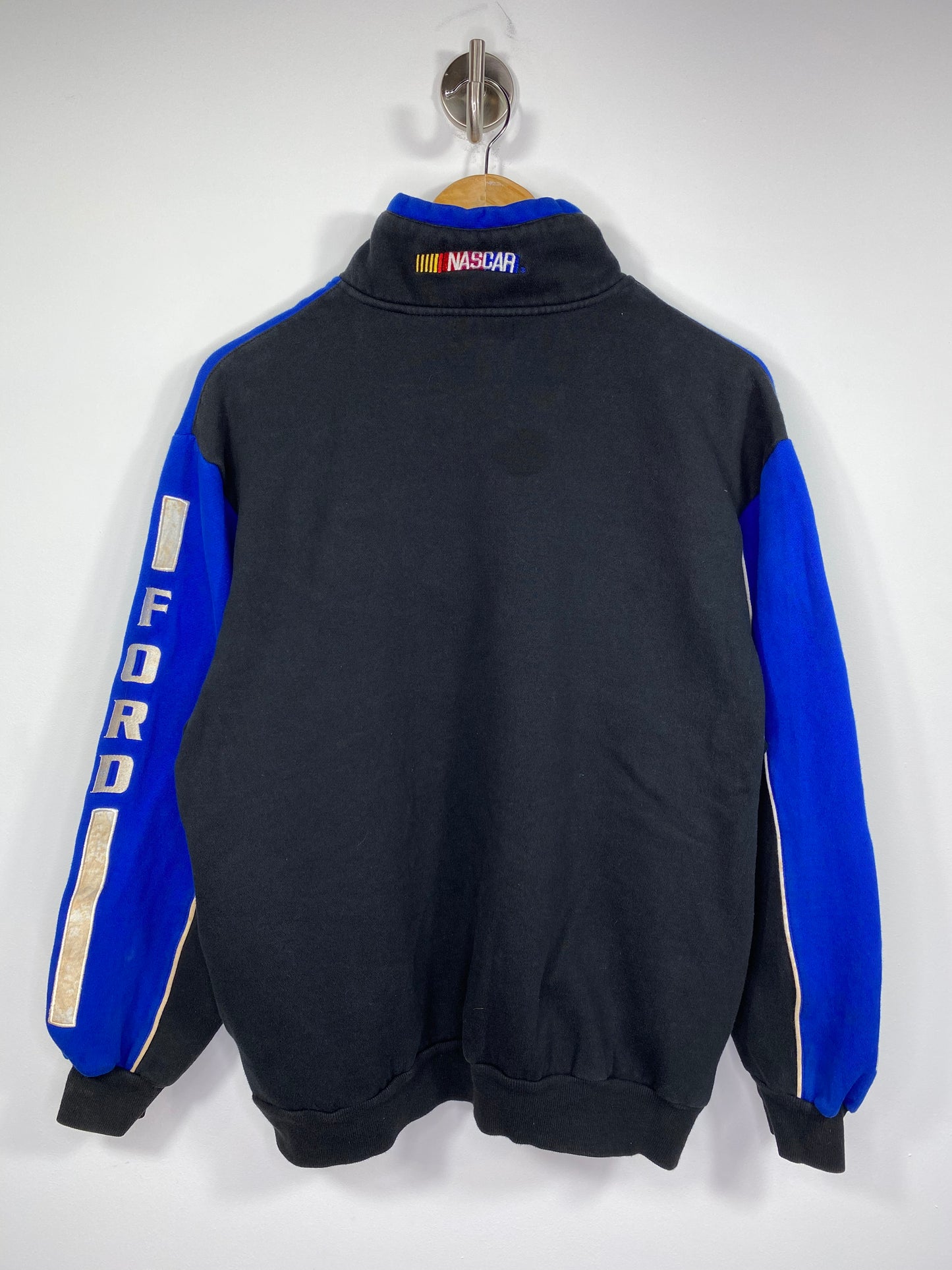 Vintage NASCAR RACING FORD Half-Zip Size M Sweat-Shirt / 5339
