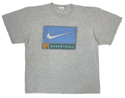 90's Vintage Nike Basketball T-Shirt / 2309