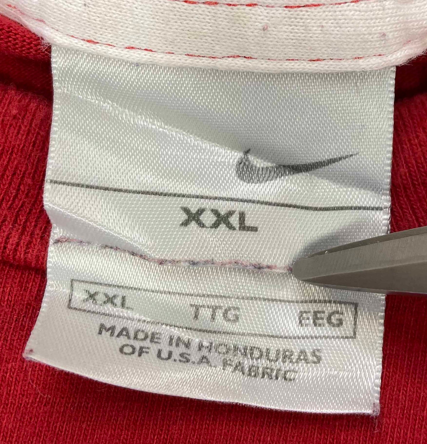 00' Vintage Nike Center Logo T-Shirt / 2323