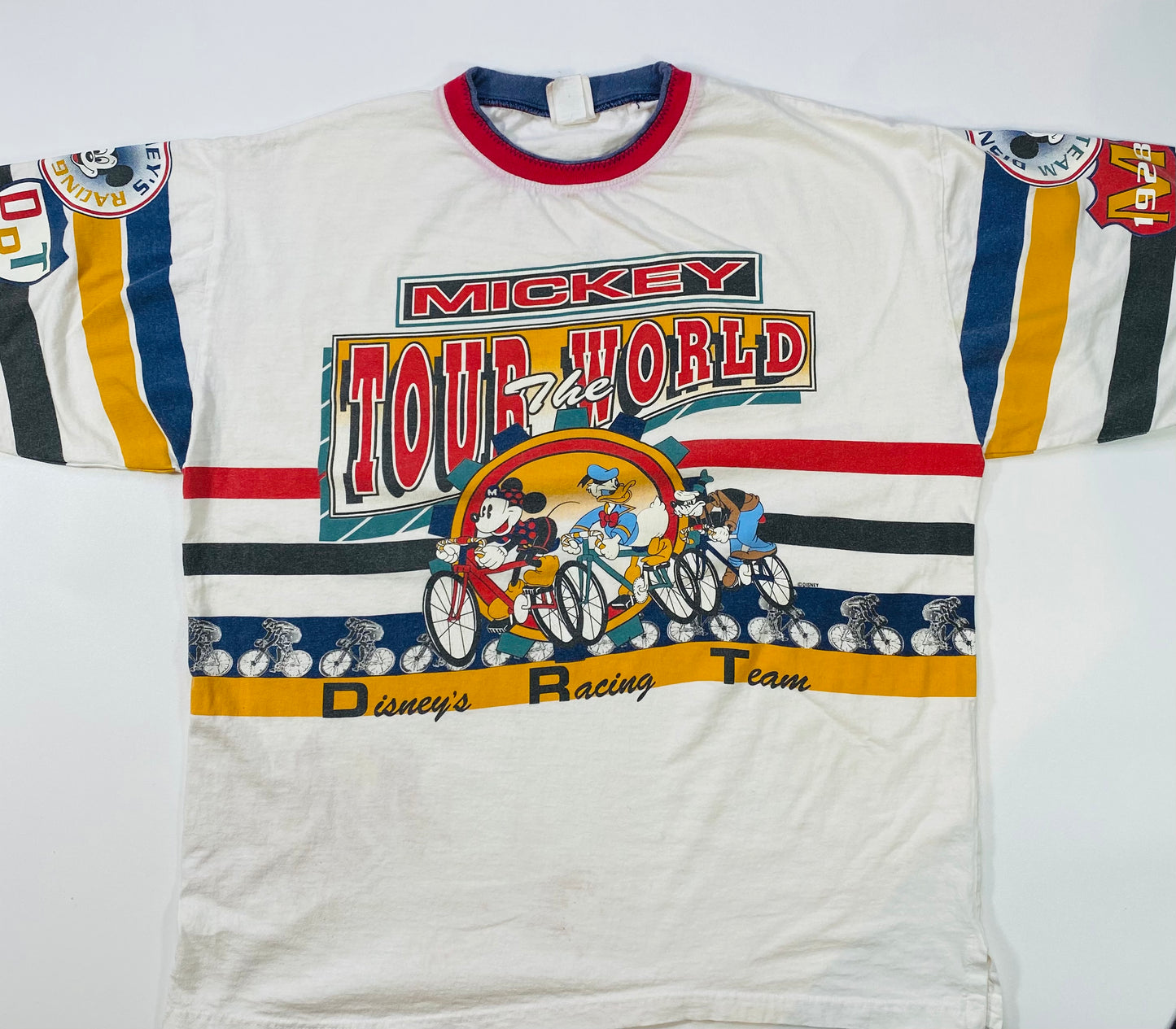 90's DISNEY MICKEY TOUR WORLD Made in USA Size XL Vintage T-Shirts / 6095