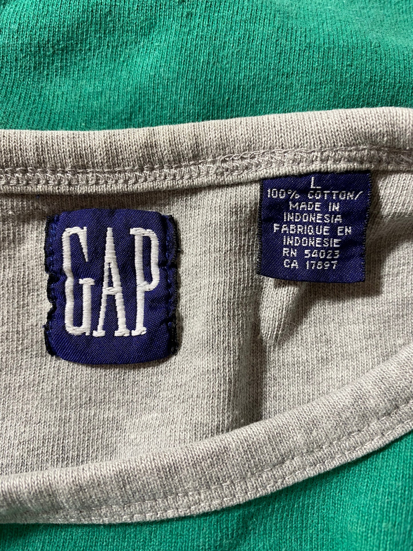 90’s GAP Size L Vintage Long sleeve T-Shirt  / A2859