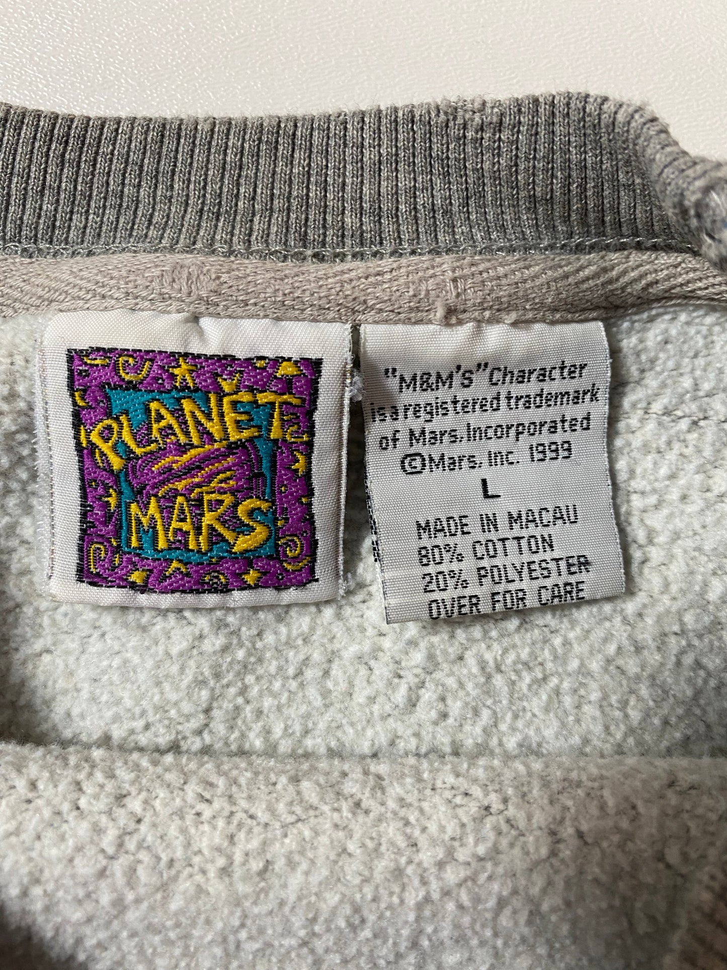 1999 M&M Size L Vintage Sweat-shirt / A152