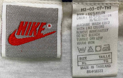 90's Nike Silver Tag Vintage Nylon Jacket / 3331