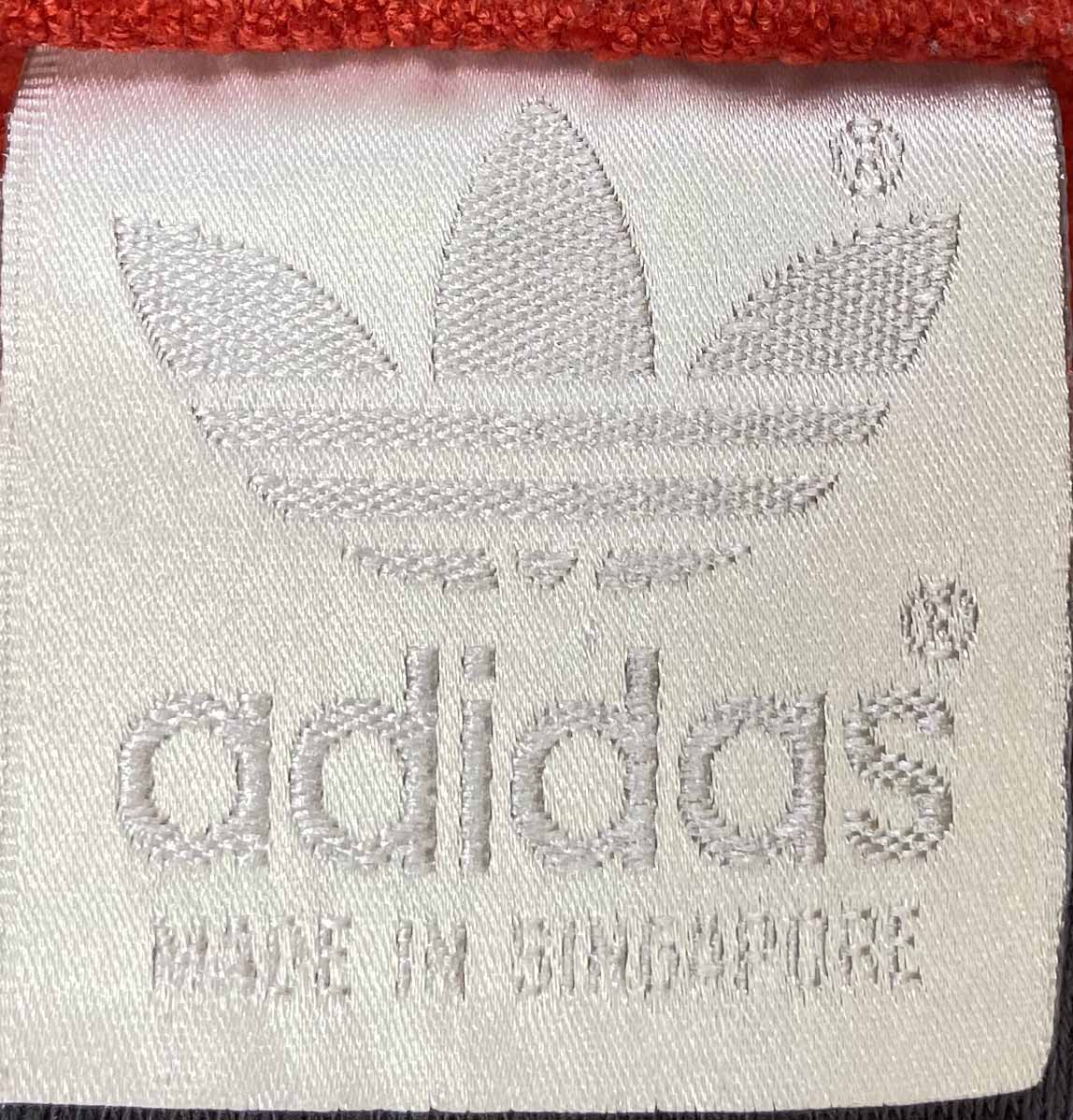 90's ADIDAS  Size (Approx.S-M)Vintage Short Length Sweat-Shirt / k207