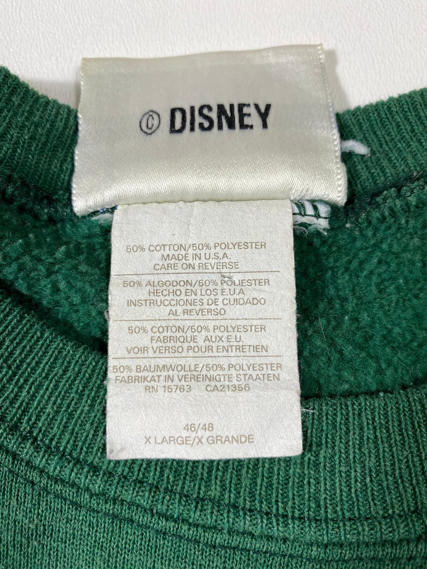 00' DISNEY WINNIE THE POOH Made in USA Size XL Vintage Sweat-shirt / 6481