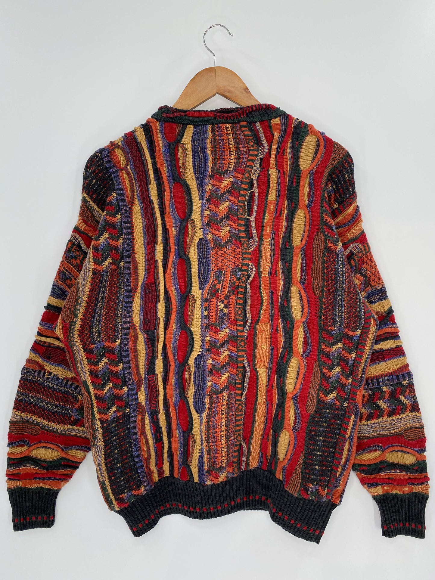 Vintage 3D Coogi-Style Size M Knit Sweater / 9643