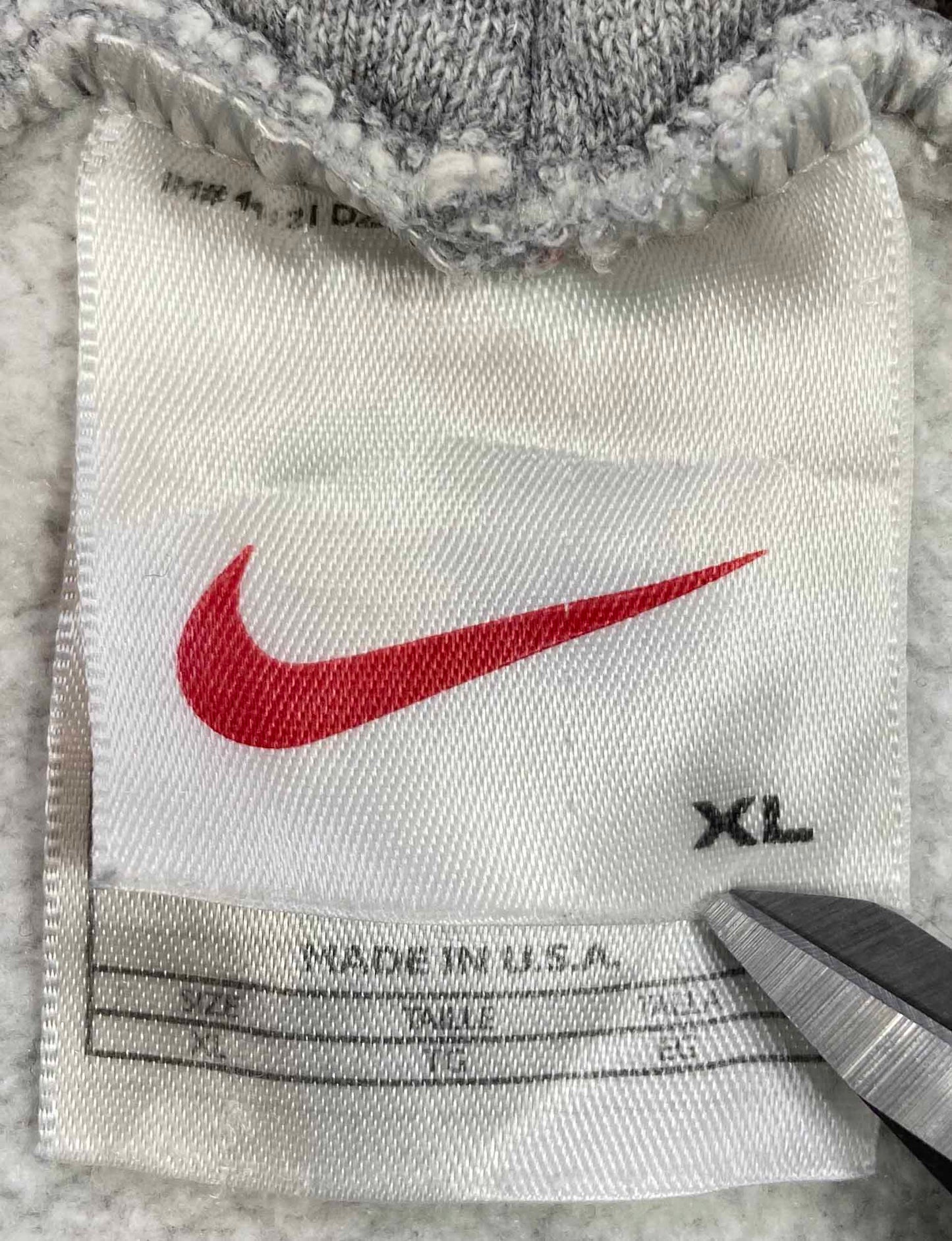 90's Nike Center Swoosh Made in USA Vintage Hoodie Sweat-Shirt / 4310