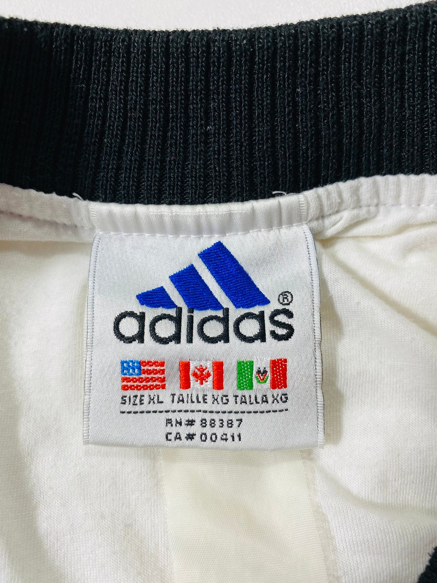 00' ADIDAS Size XL Vintage Nylon Jacket  / K7303