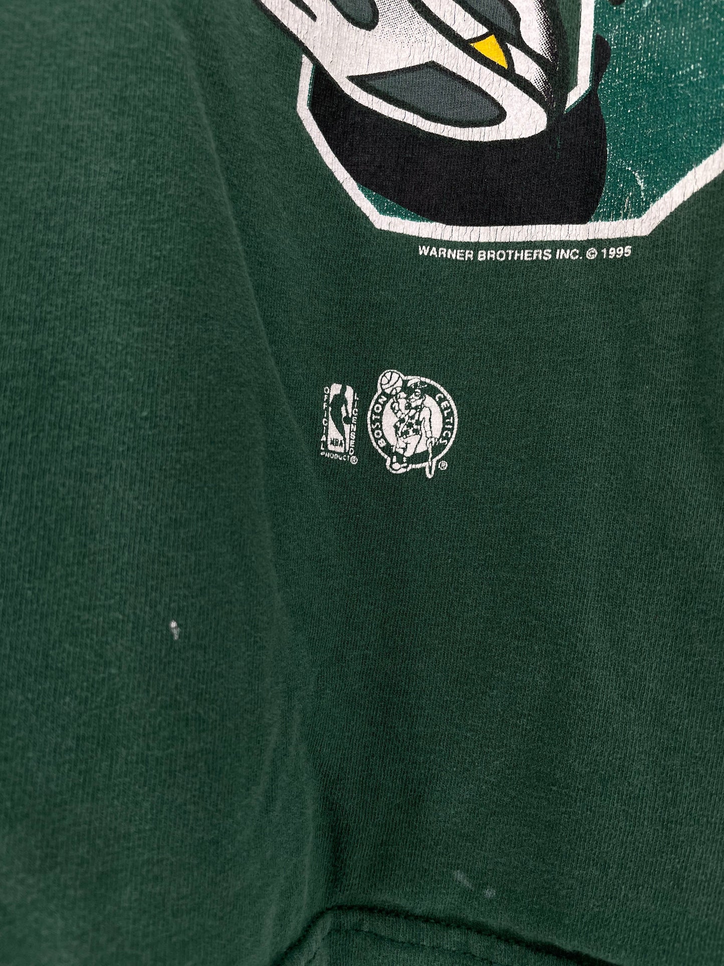 90’s BOSTON CELTICS x LOONEY TONES TAZ MADE IN USA Size L Vintage NBA T- Shirts / A330