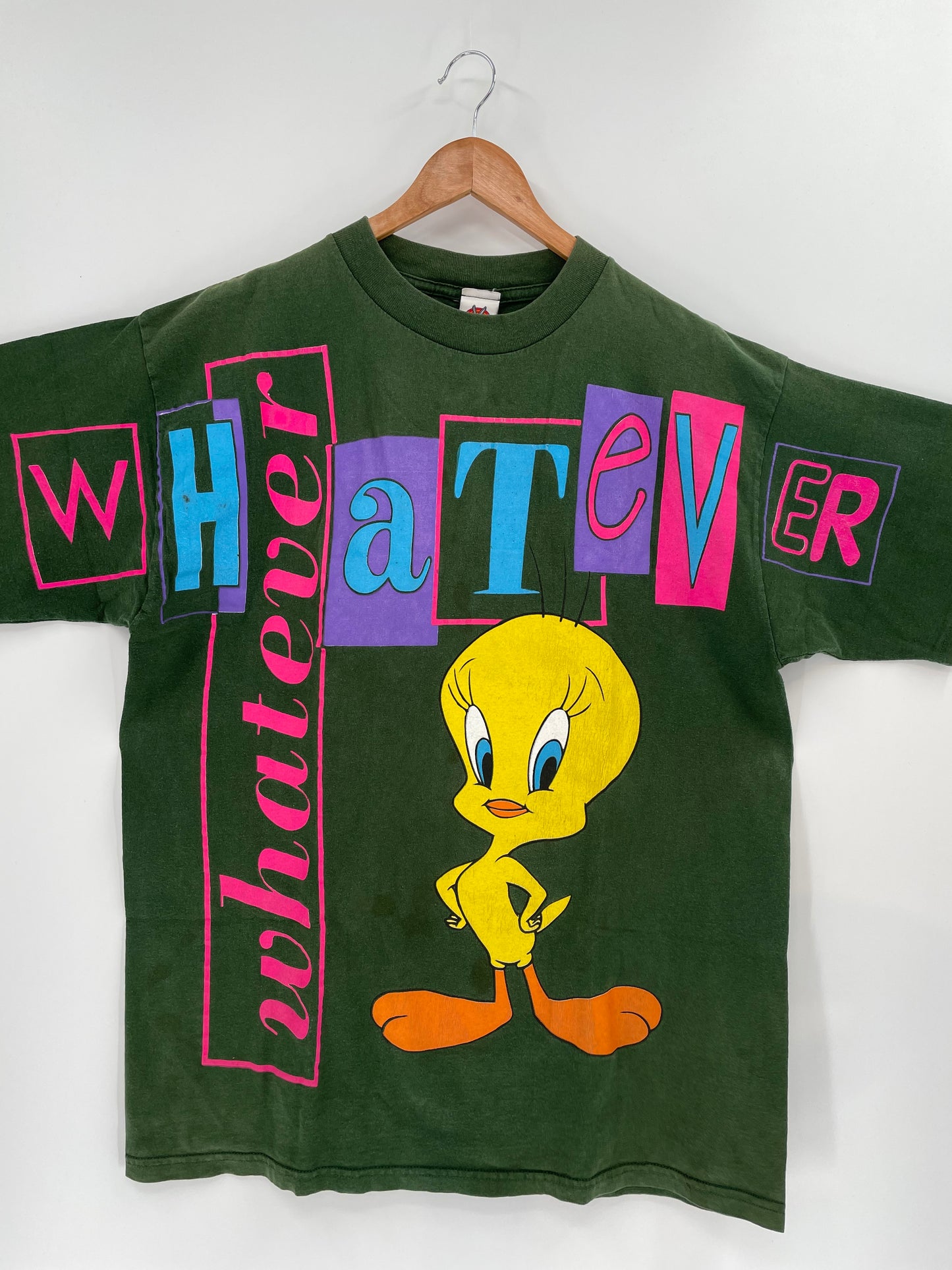 1997 LOONEY TUNES TWEETY Made in USA Size XL Vintage T-Shirts / K1552