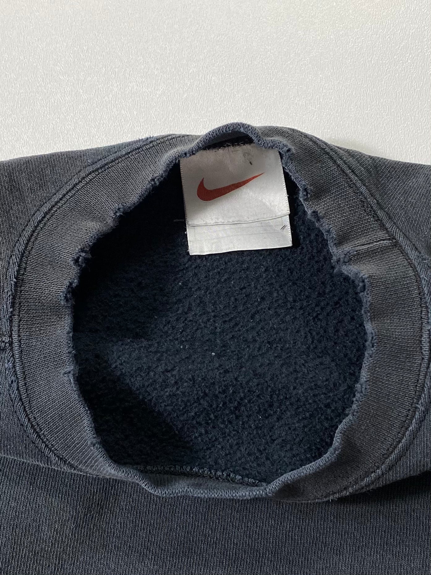 90’s NIKE Mini Swoosh Size L Vintage Sweat-shirt / 6837