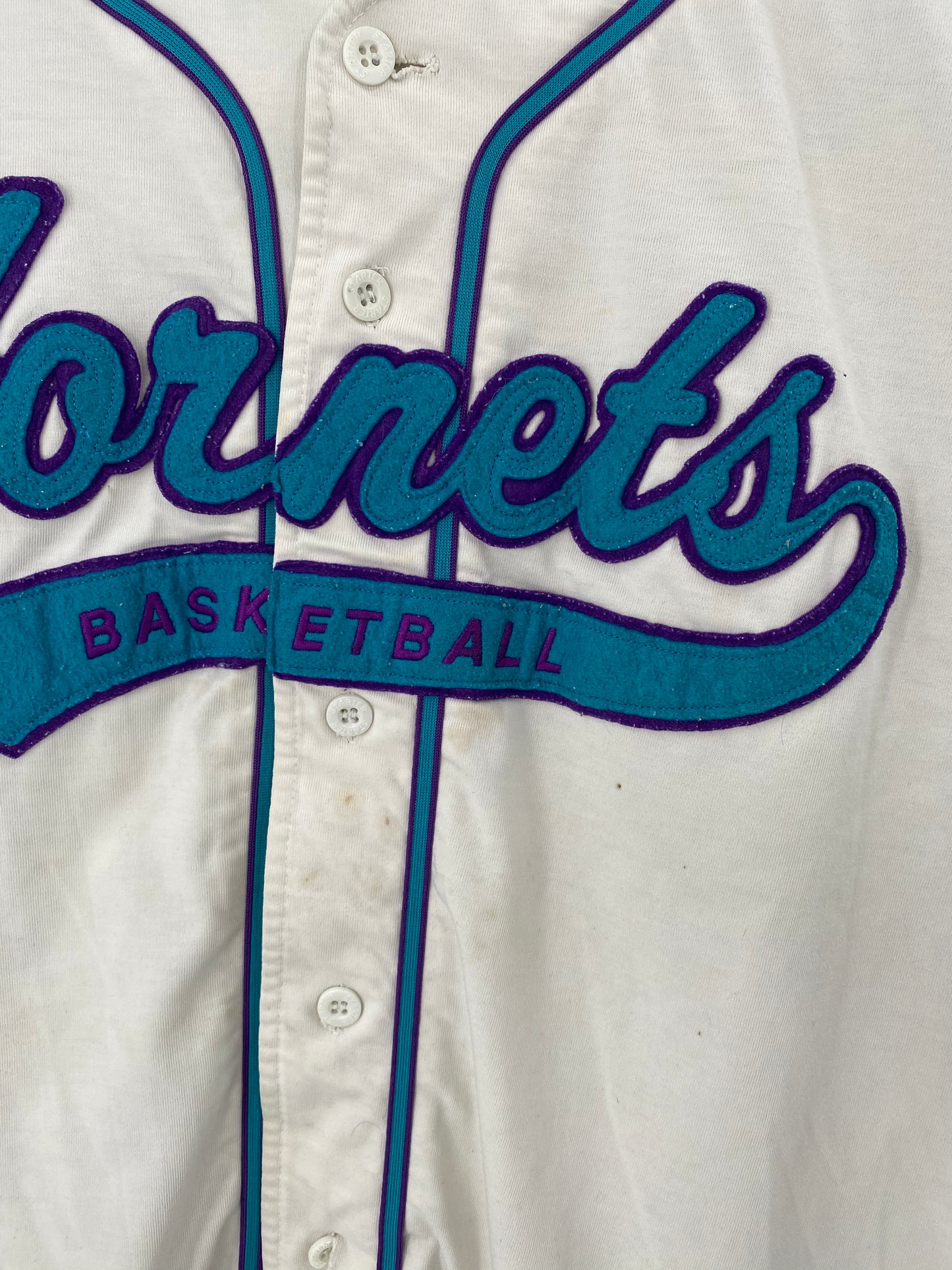 90's STARTER Charlotte Hornets Size L Vintage NBA T-Shirt / 7920