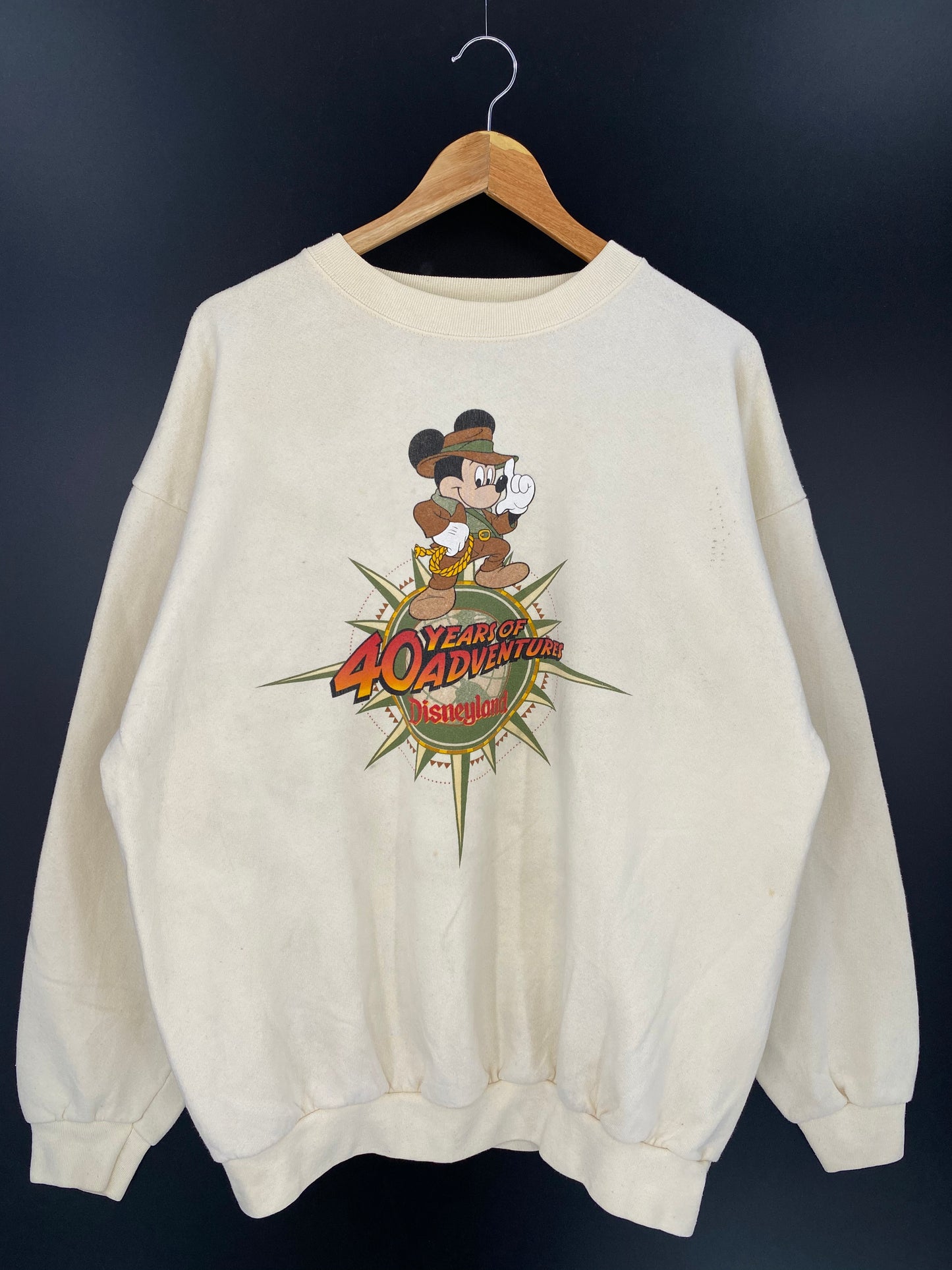 90’s DISNEY MICKEY 40 years of Adventure Made in USA Size One Size (Approx. XL) Vintage Sweat-shirt / 8753
