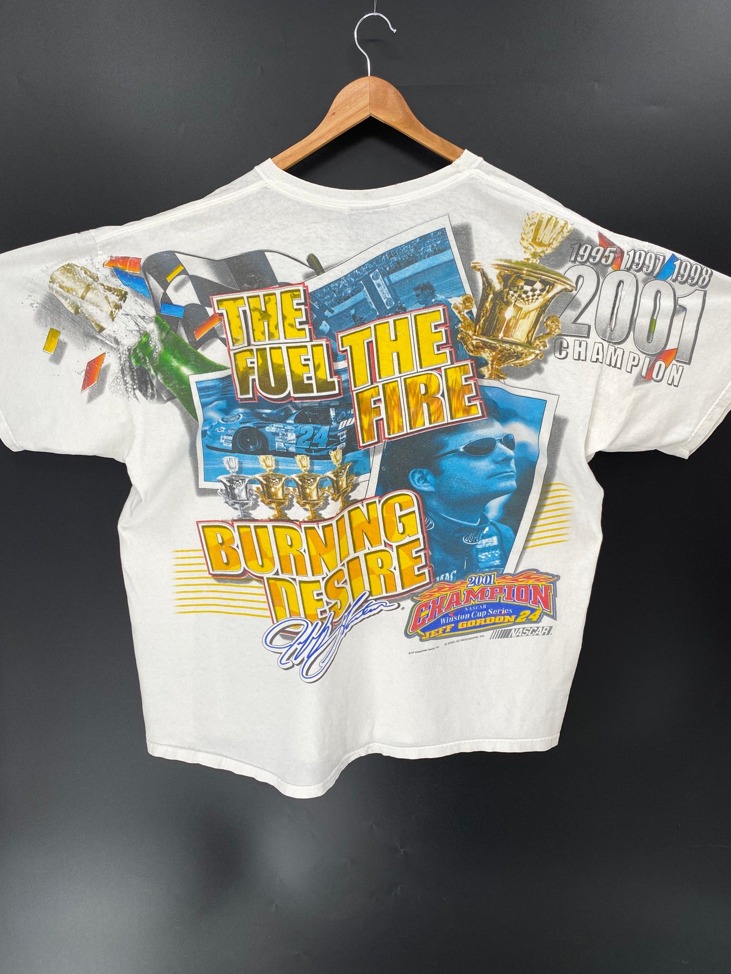 2002 DU PONT x JEFF GORDON  Size XL Vintage NASCAR Racing T-Shirt / k656