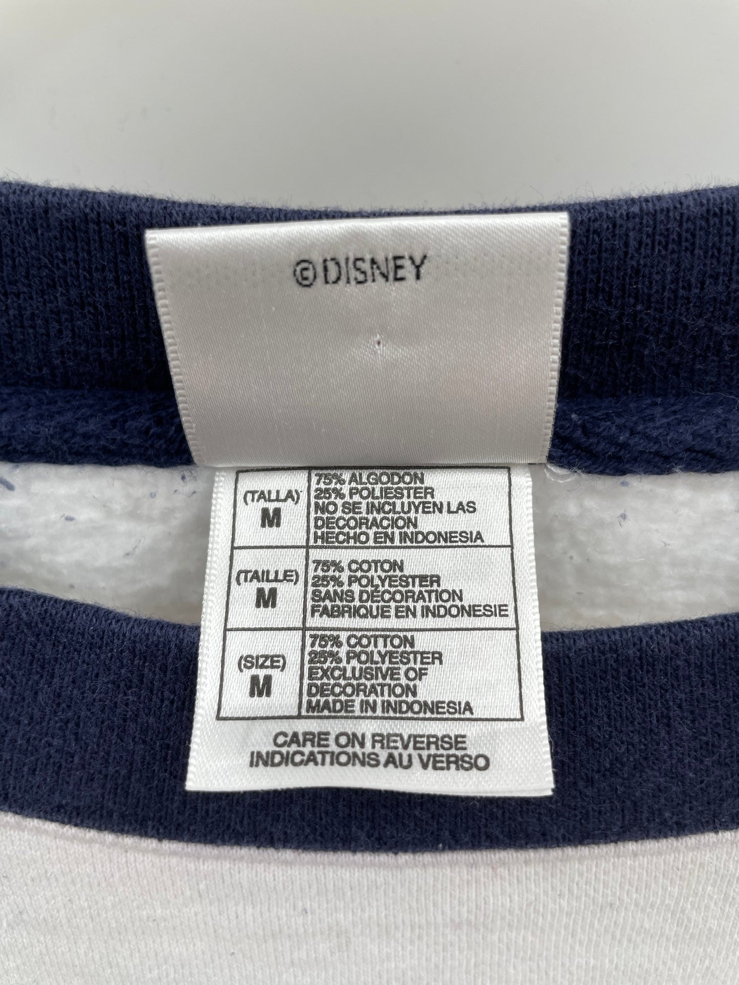 00’ DISNEY WINNIE THE POOH Size M Vintage Sweat-shirt / A4383