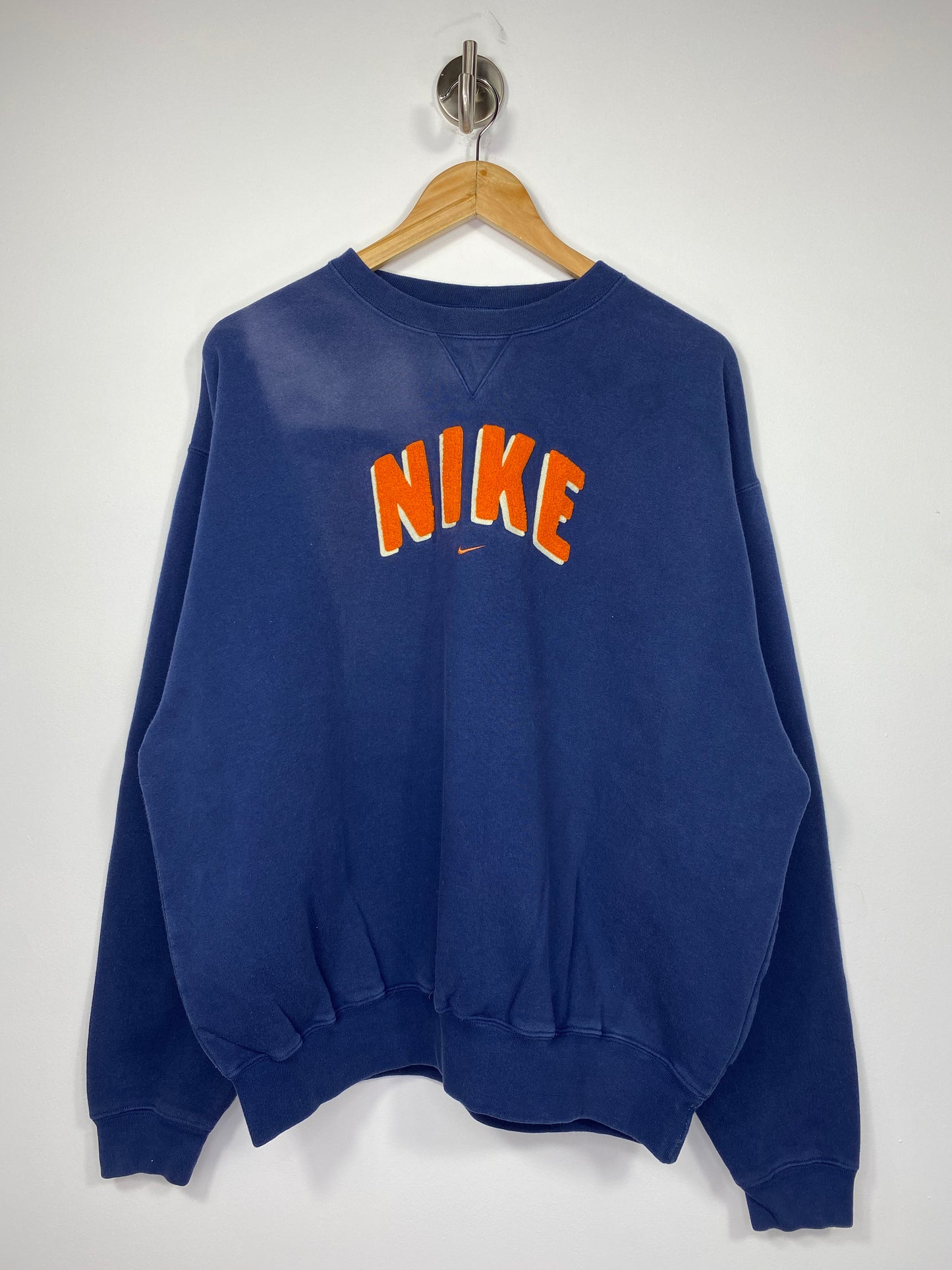 90’s NIKE Front Logo Faded Vintage Sweat-Shirt / 4910