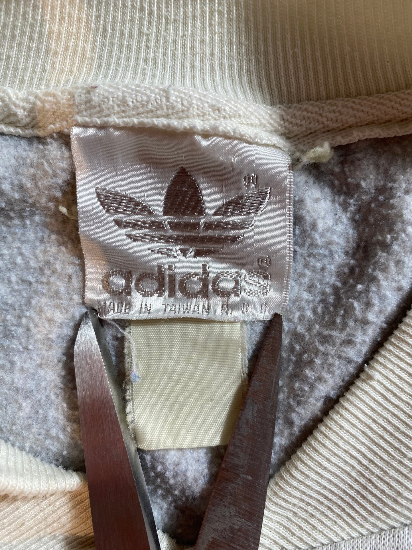 90’s TEAM ADIDAS Size Approx.L Vintage Sweat-Shirt / K646