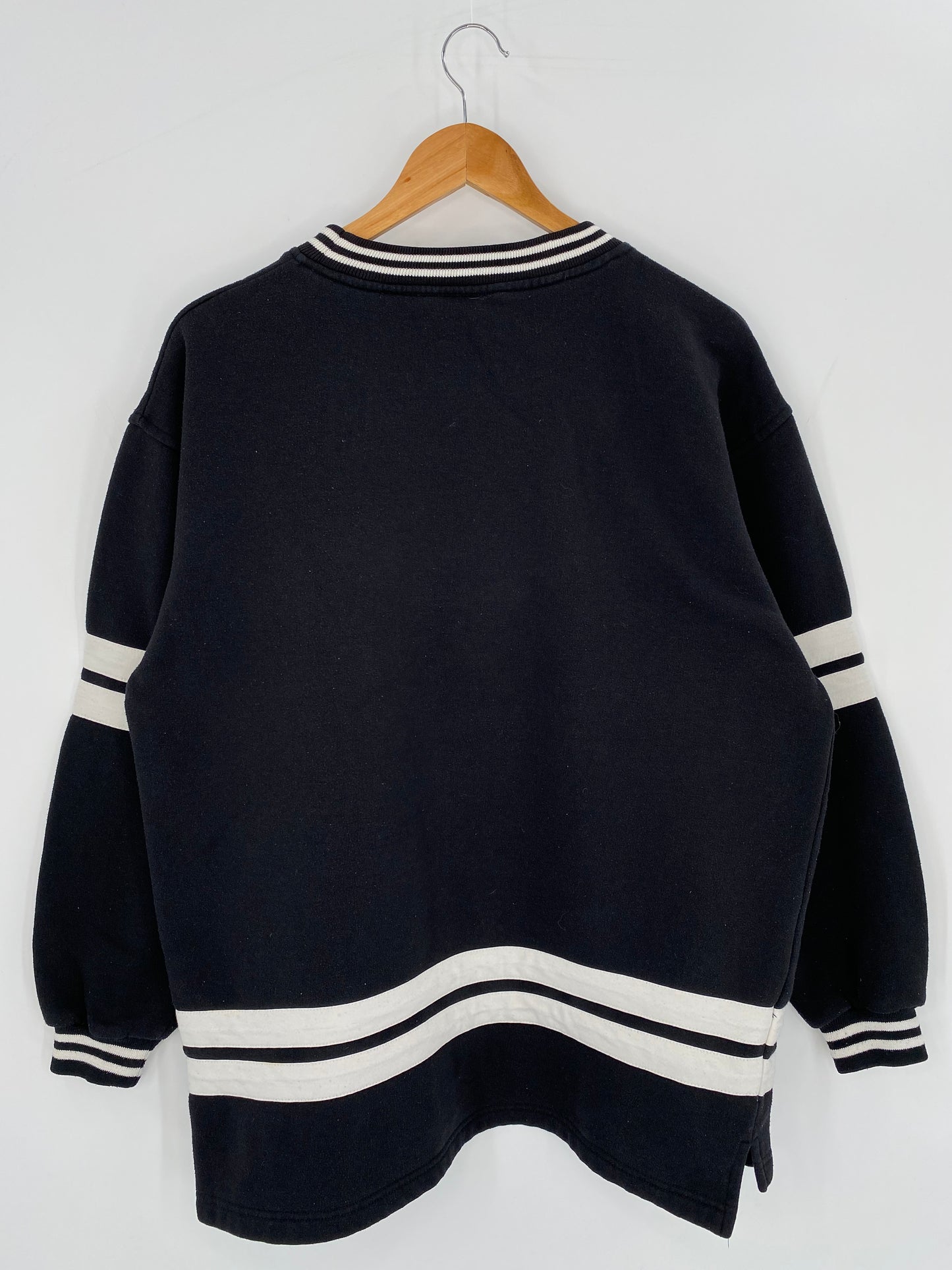 90’s DISNEY CLASSIC MICKEY & CO  Size No Tag (Approx.XL) Vintage Sweat-shirt / 9473
