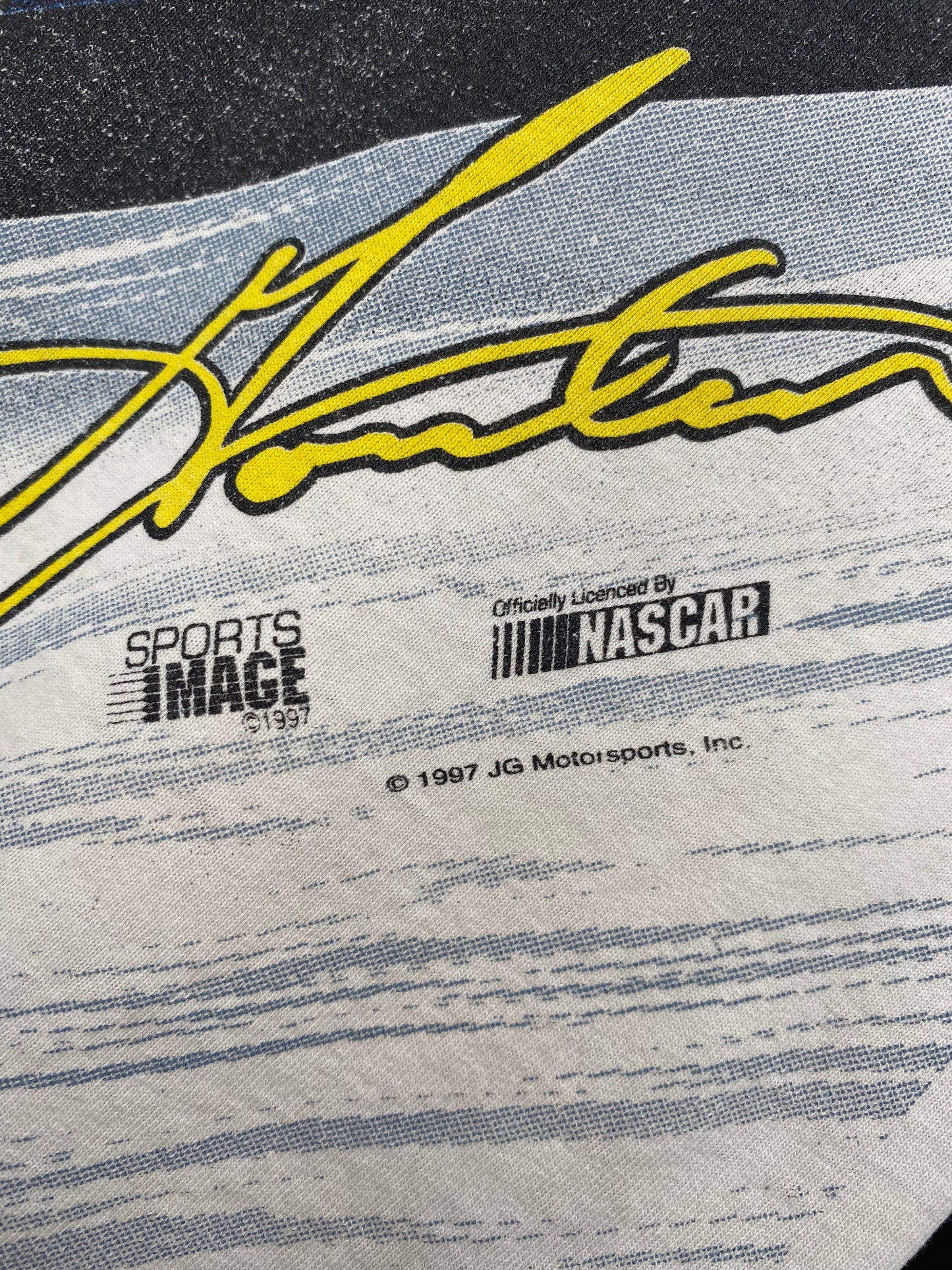 1997 DU PONT NASCAR  Made in USA Size L Vintage Racing T-shirt / 9455
