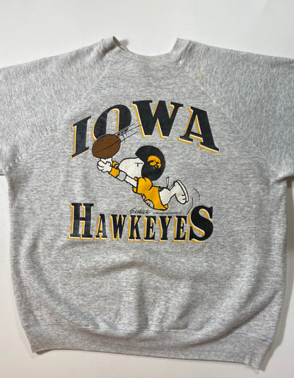 80’s SNOOPY x IOWA HAWKEYES FOOTBALL Made in USA Size XL Vintage Sweat-shirt / 6622