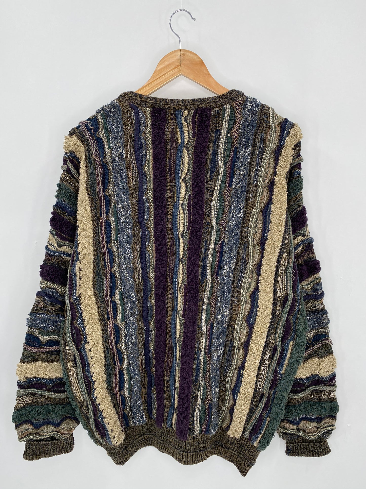 Vintage 3D Coogi-Style Size XL Knit Sweater / 6322