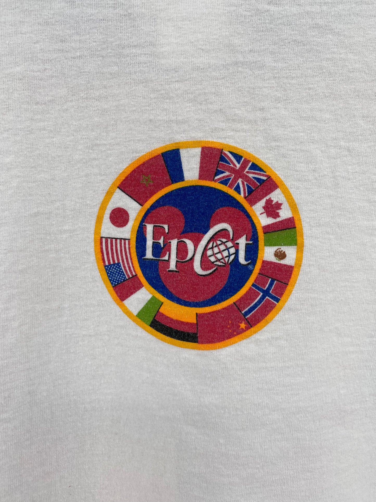 00' DISNEY EPCOT MADE IN USA Size XXL Vintage T-Shirt / K1379