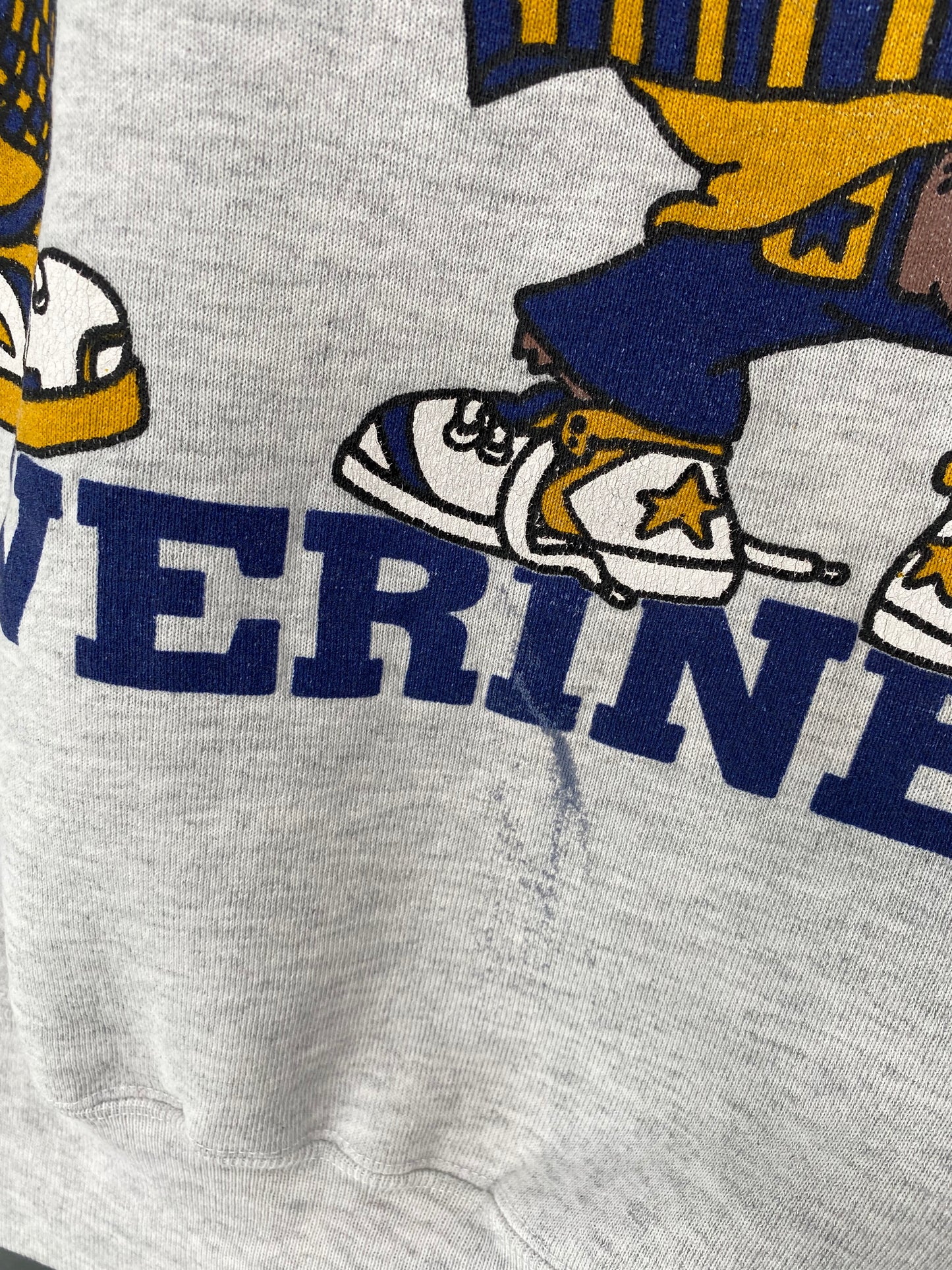 90’s LOONEY TUNES AND BUGS BUNNY MADE IN USA Size XL Vintage Sweat-shirt / 9714