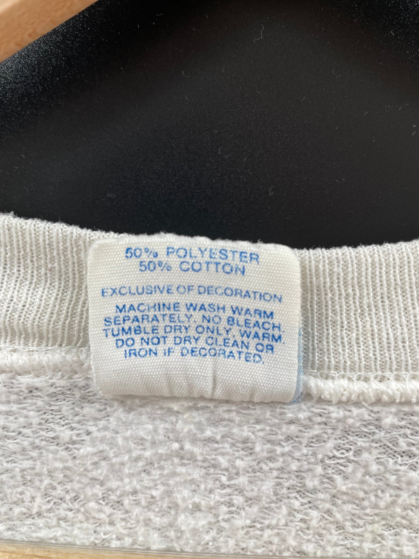 80’s DISNEY MICKEY Made in USA Size Approx.XL Vintage Sweat-shirt / A5573