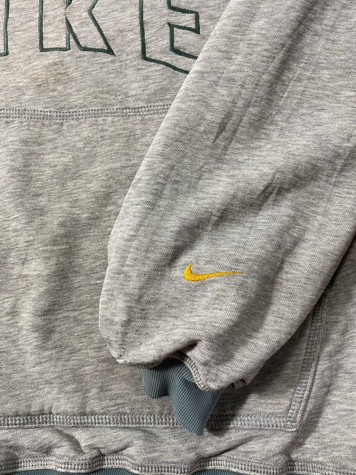 90’s NIKE Size L Damaged Vintage Hoodie Sweat-shirt / k7203