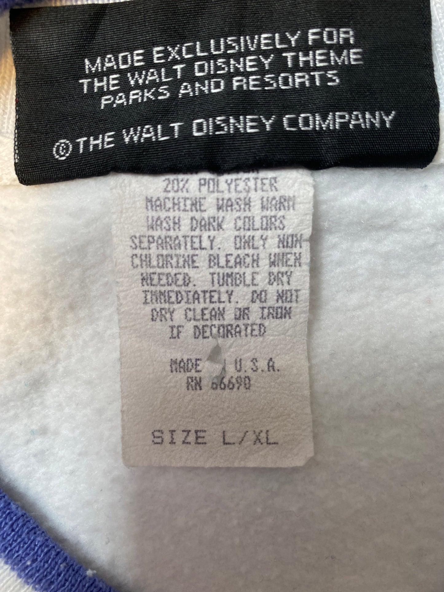 90’s DISNEY VACATION CLUB Made in USA Size L/XL Vintage Sweat-Shirt / A4687