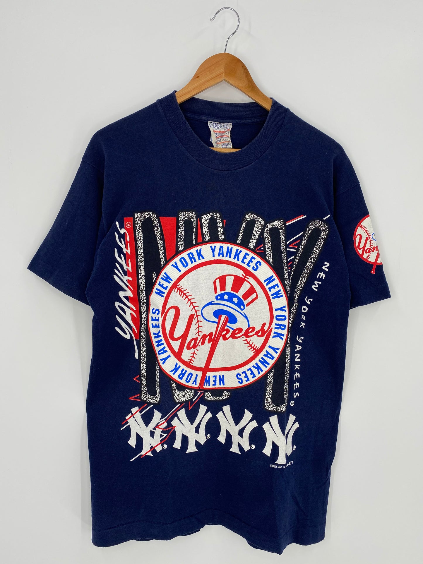90's NEW YORK YANKEES Size L Vintage NBA T- Shirt / K886