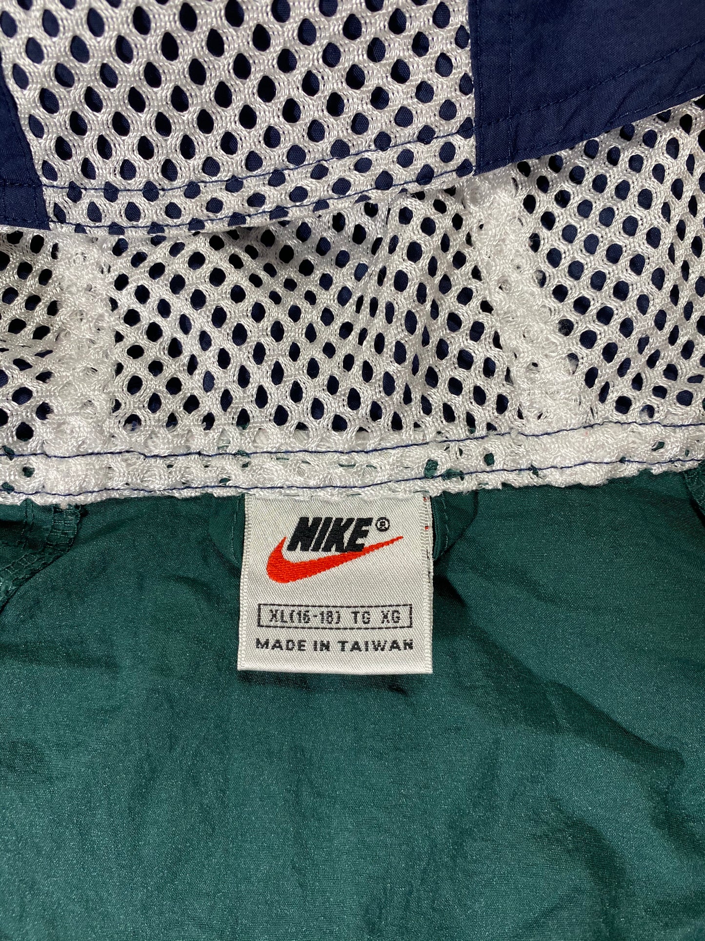 90's NIKE Size XL Vintage Nylon Jacket  / 7101