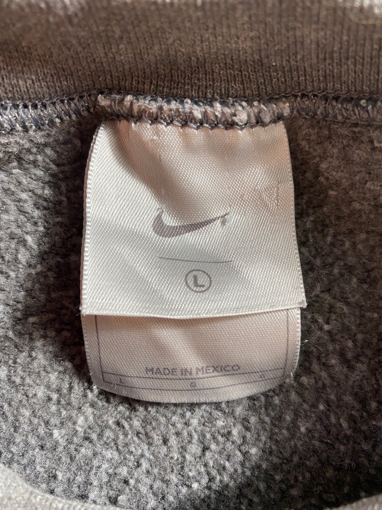 90’s NIKE Mini Swoosh Size L Vintage Sweat-shirt / 7791