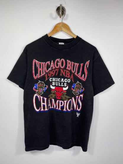1997 NBA CHICAGO BULLS NBA CHAMPIONSize L Vintage T-Shirt / 5330