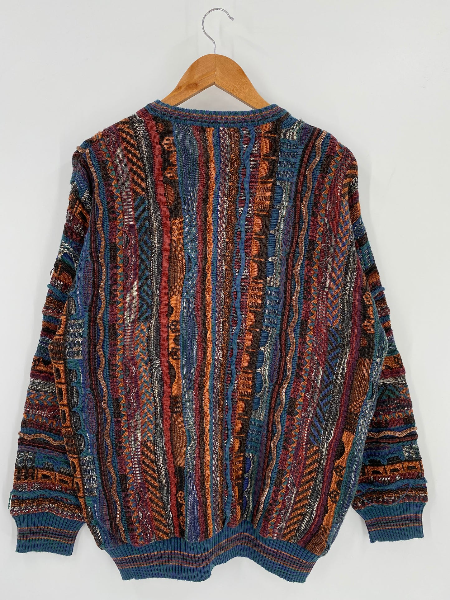 Vintage 3D Coogi-Style Size L Knit Sweater / 9777