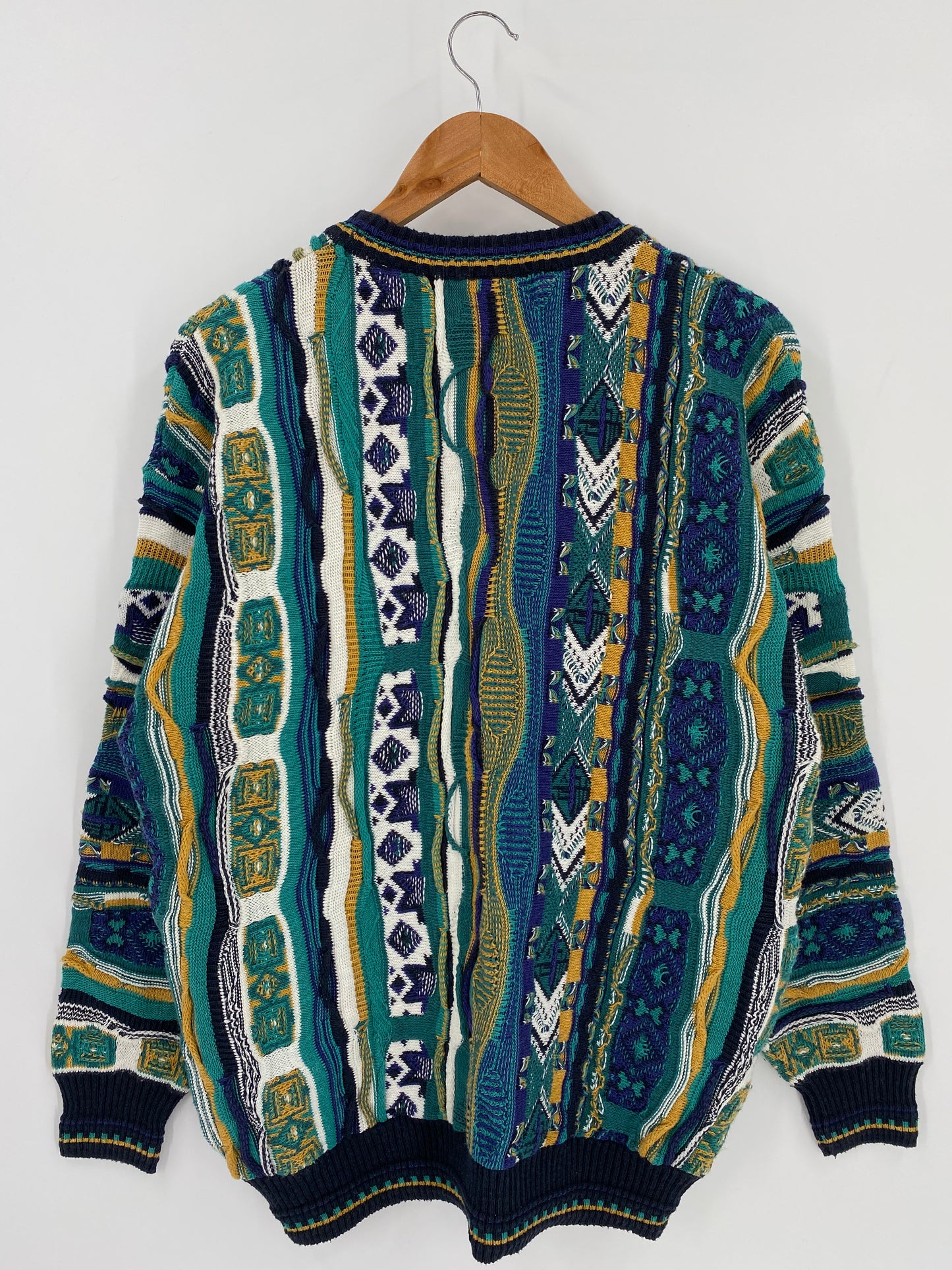 Vintage 3D Coogi-Style Size L Knit Sweater / 9774