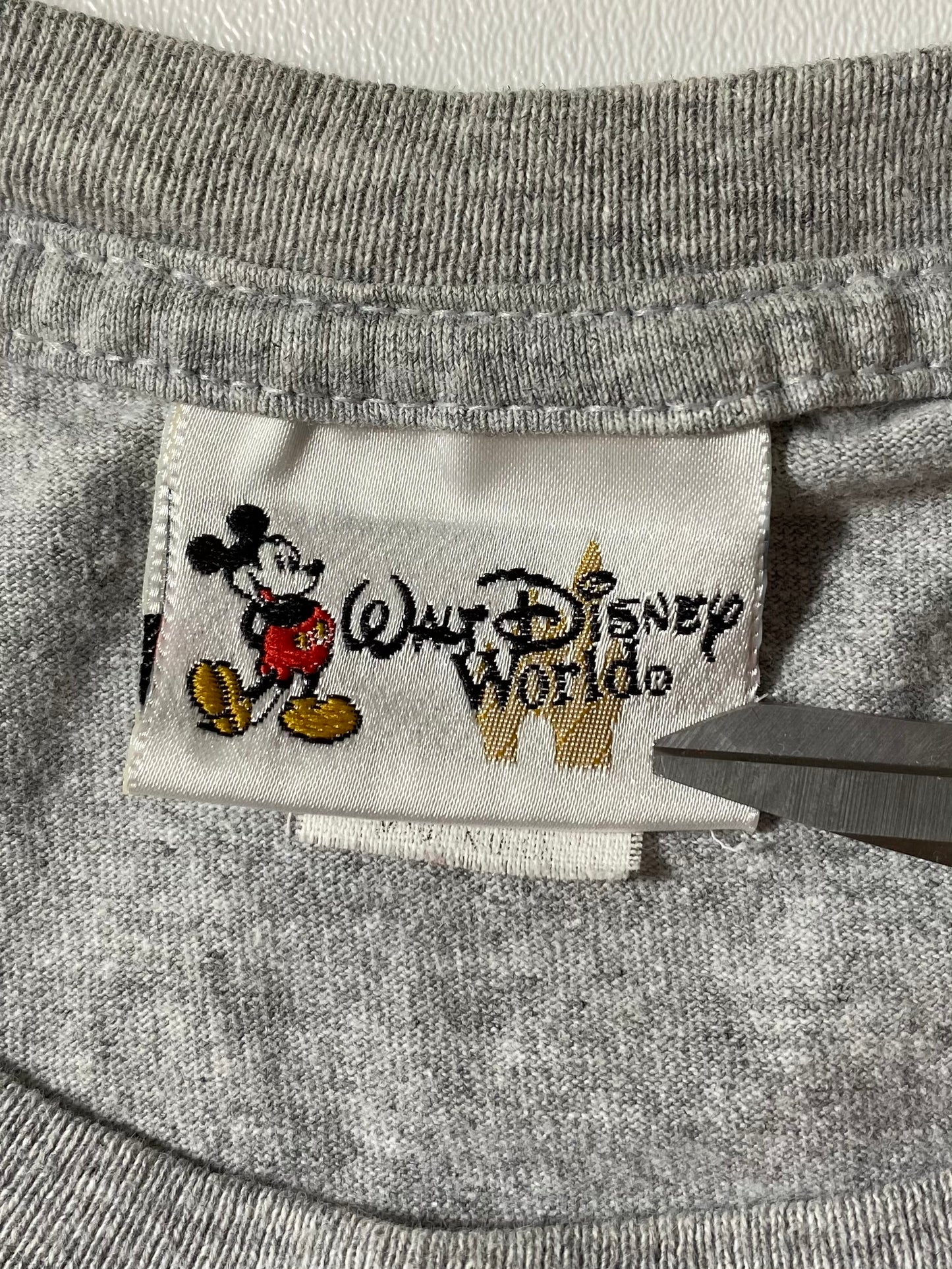 1998 WALT DISNEY WORLD Made in USA Size L Vintage T-shirt / 8234
