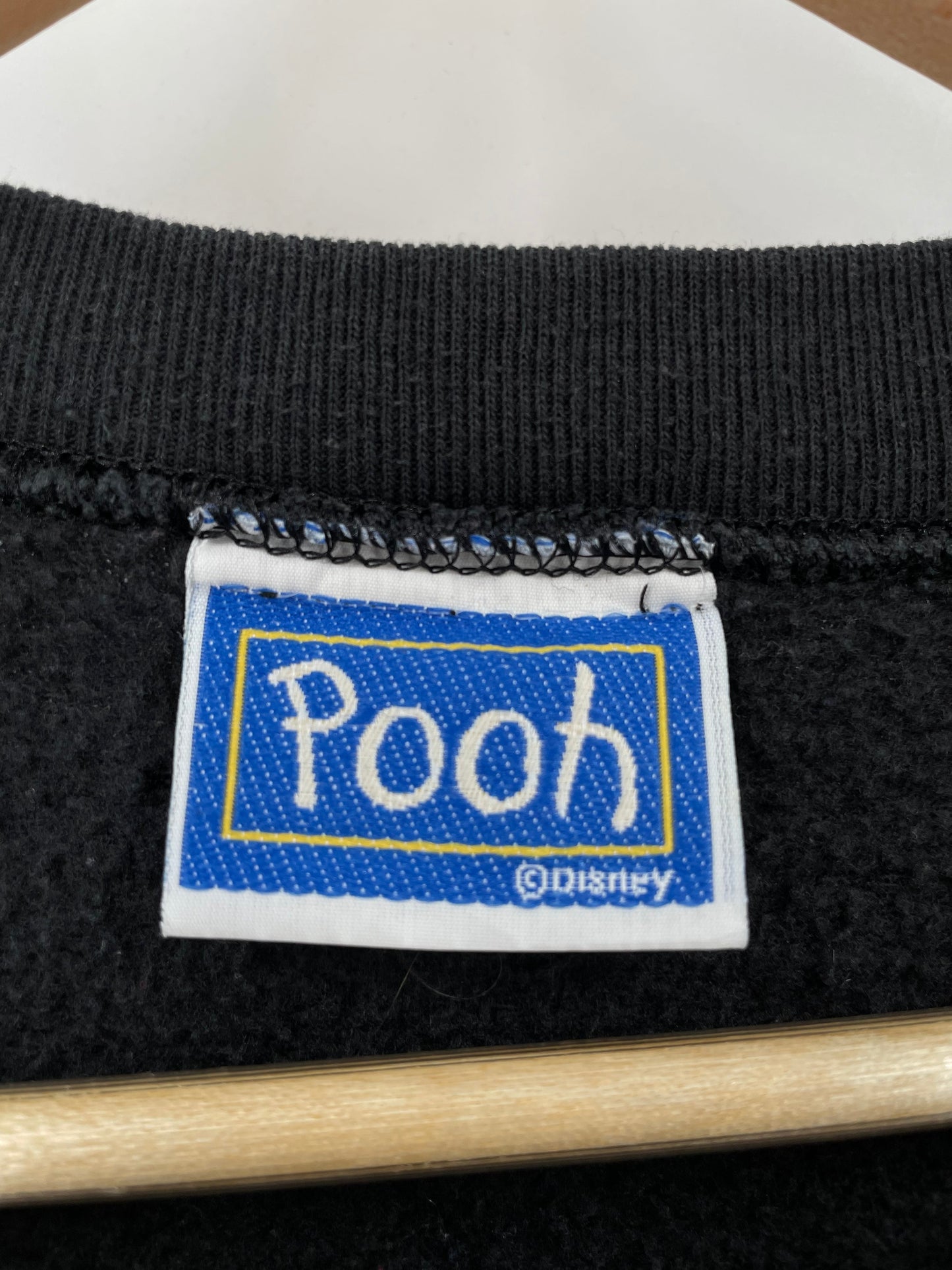 00' DISNEY WINNIE THE POOH Size Approx.L Vintage Sweat-shirt / E5885S