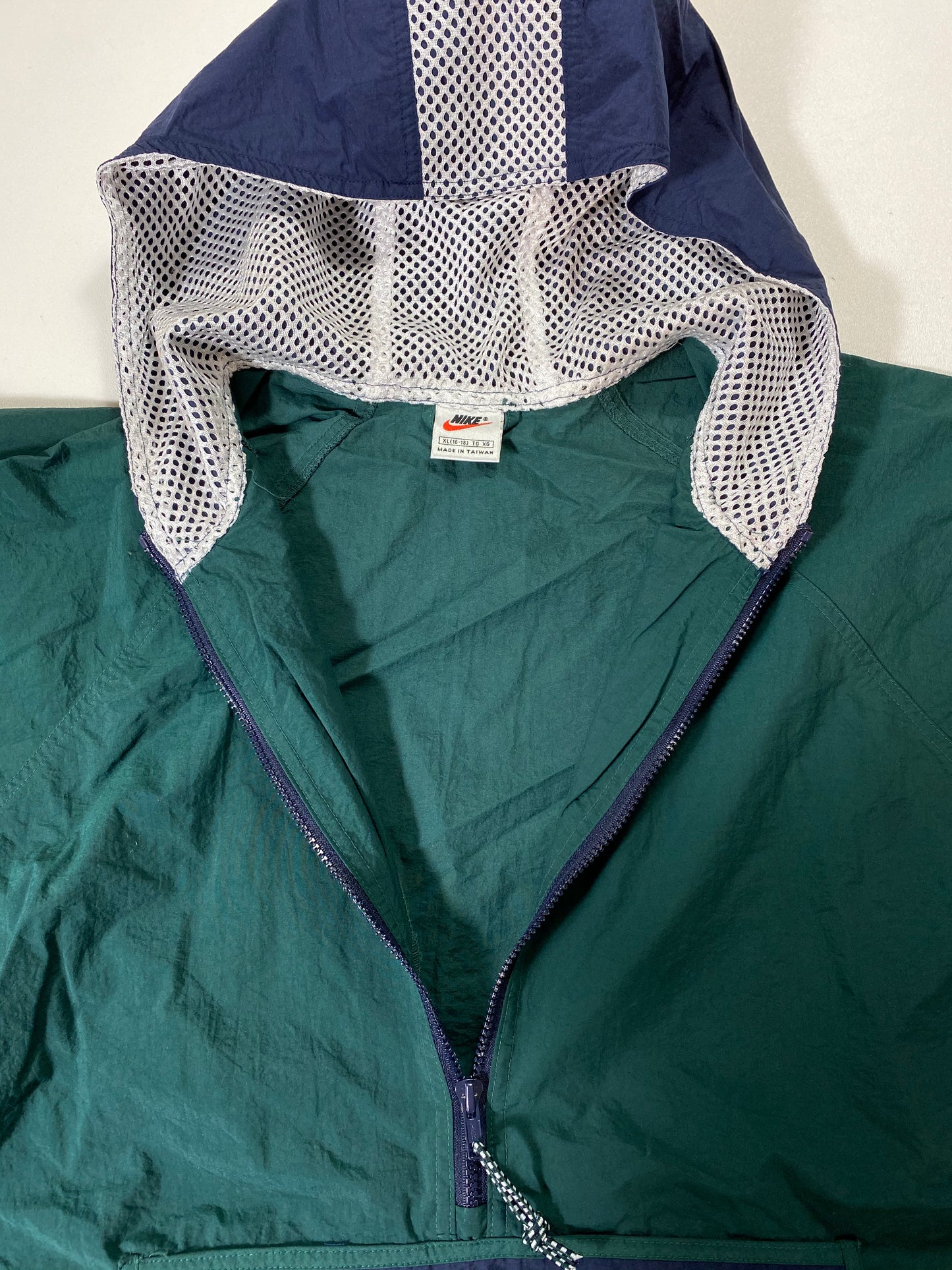 90's NIKE Size XL Vintage Nylon Jacket  / 7101