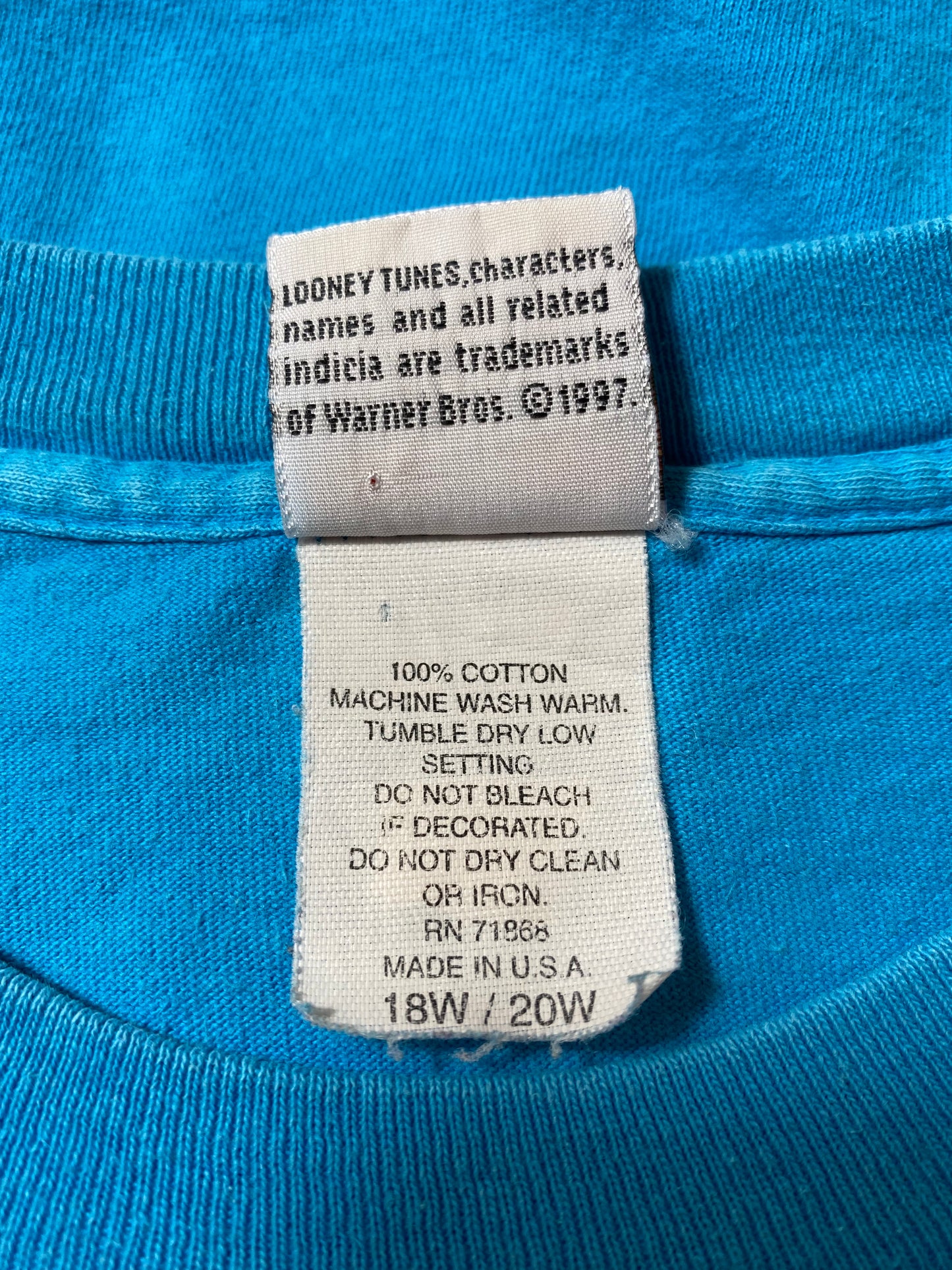 1997' LOONEY TUNES TWEETY Made in USA Size (Approx.XL) Vintage T-Shirts / k597