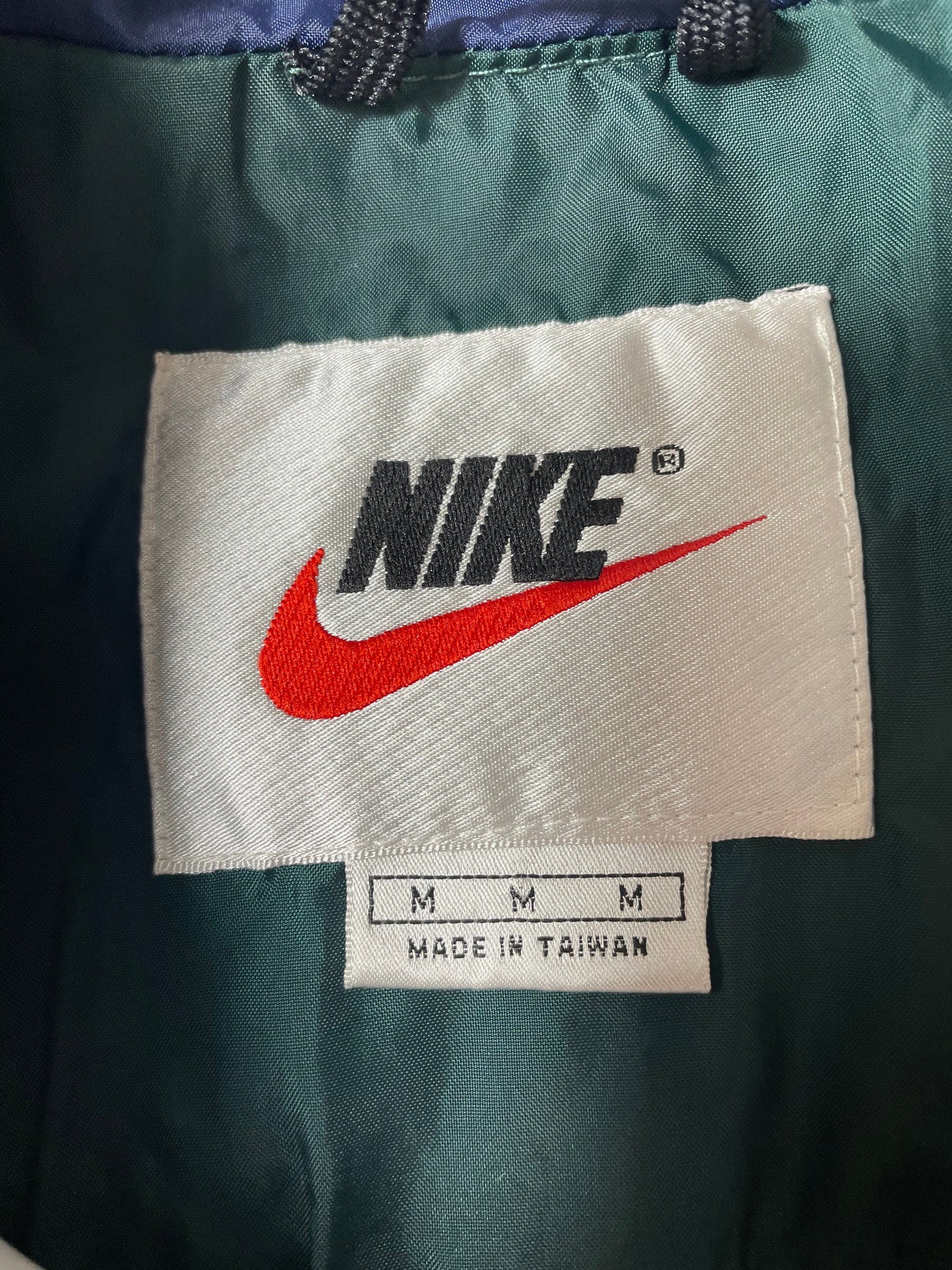 90’s NIKE Size M Vintage Nylon Jacket / A4139