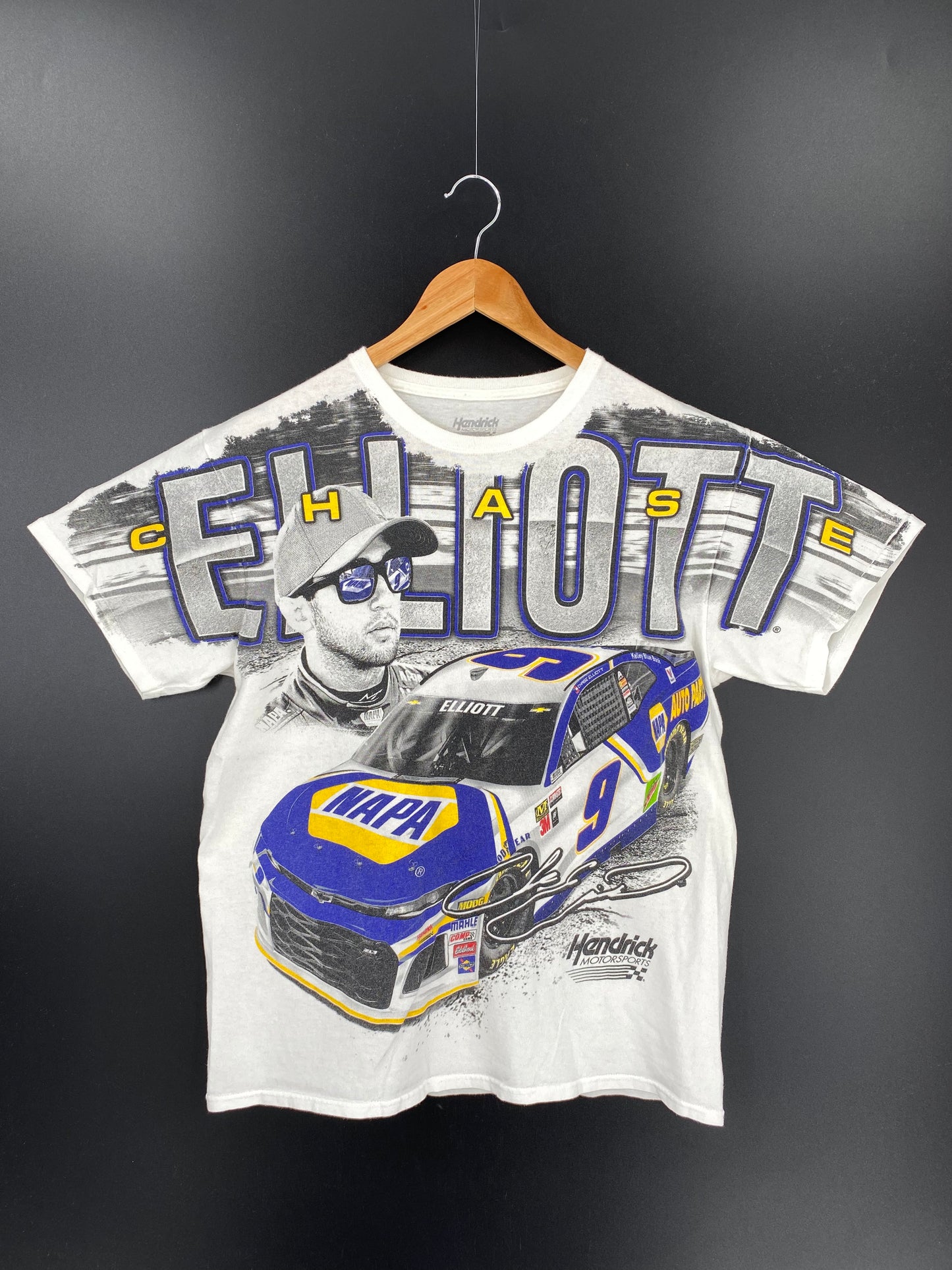 Vintage NASCAR CHASE ELLIOT HENDRICKS Size M Racing T-Shirt / K245