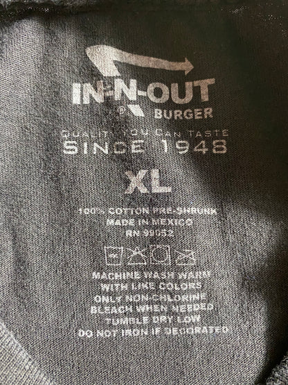 Vintage IN N OUT Size XL T-Shirt / 7605