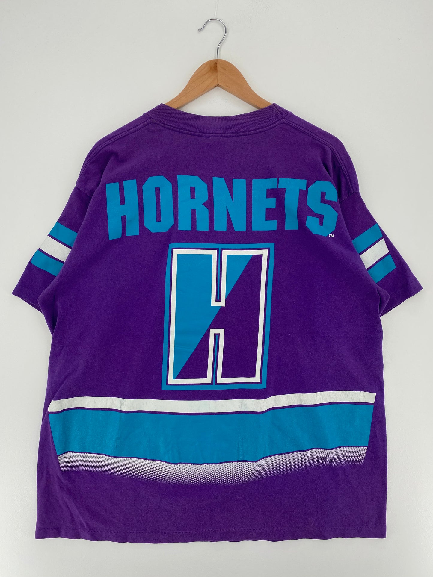 90's SALEM x CHARLOTTE HORNETS Made in USA Size XL Vintage NBA T-Shirts / A2911