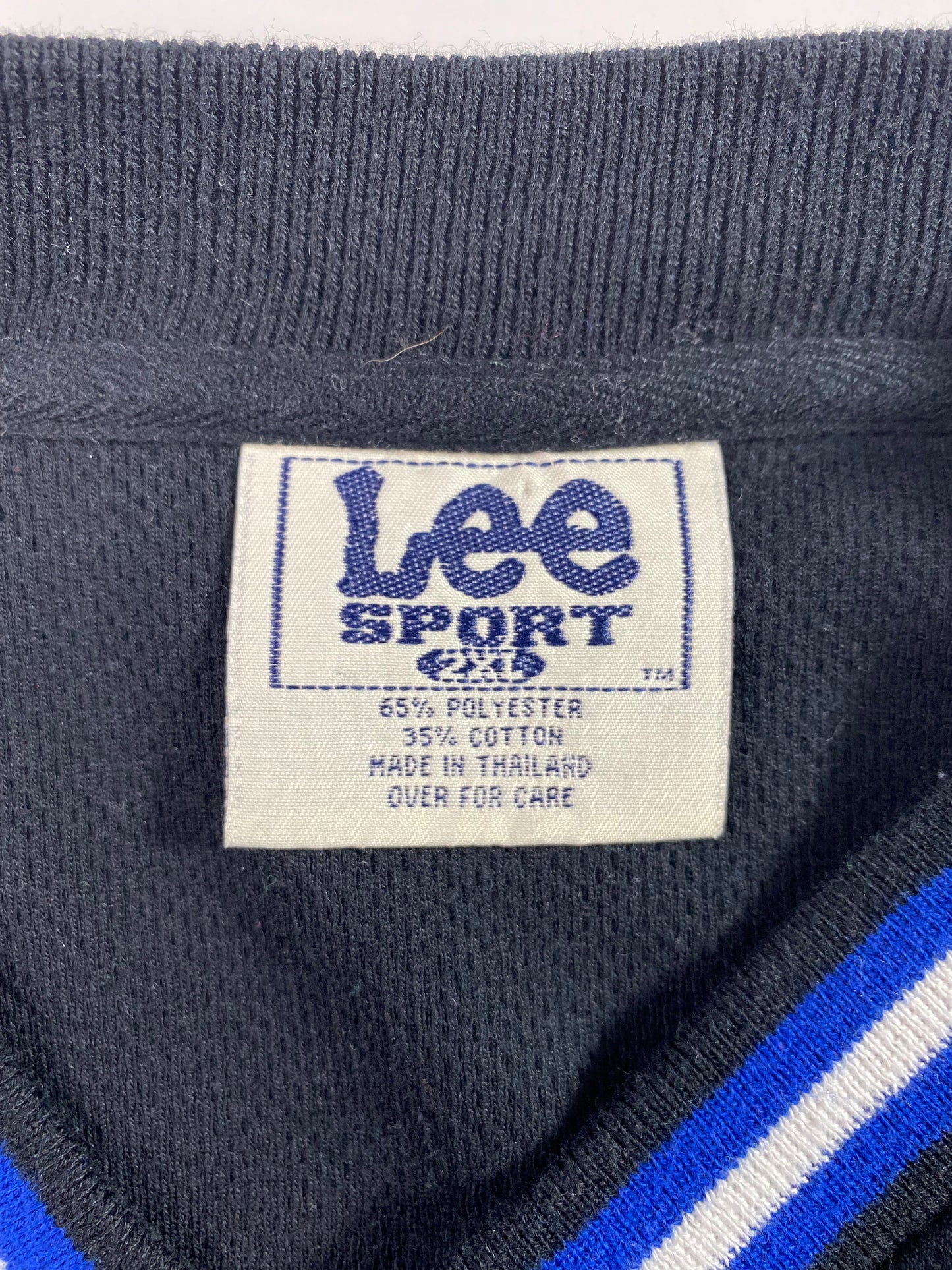 90's NEW YORK KNICKS Size XXL Vintage NBA Long Sleeves T-Shirts / A2914