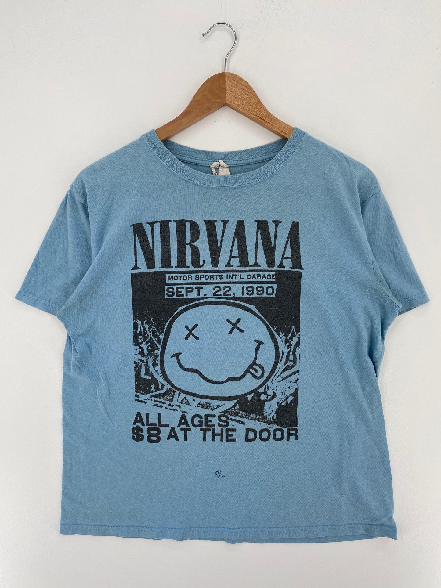 2010 NIRVANA Size M Music T-Shirt / A3114