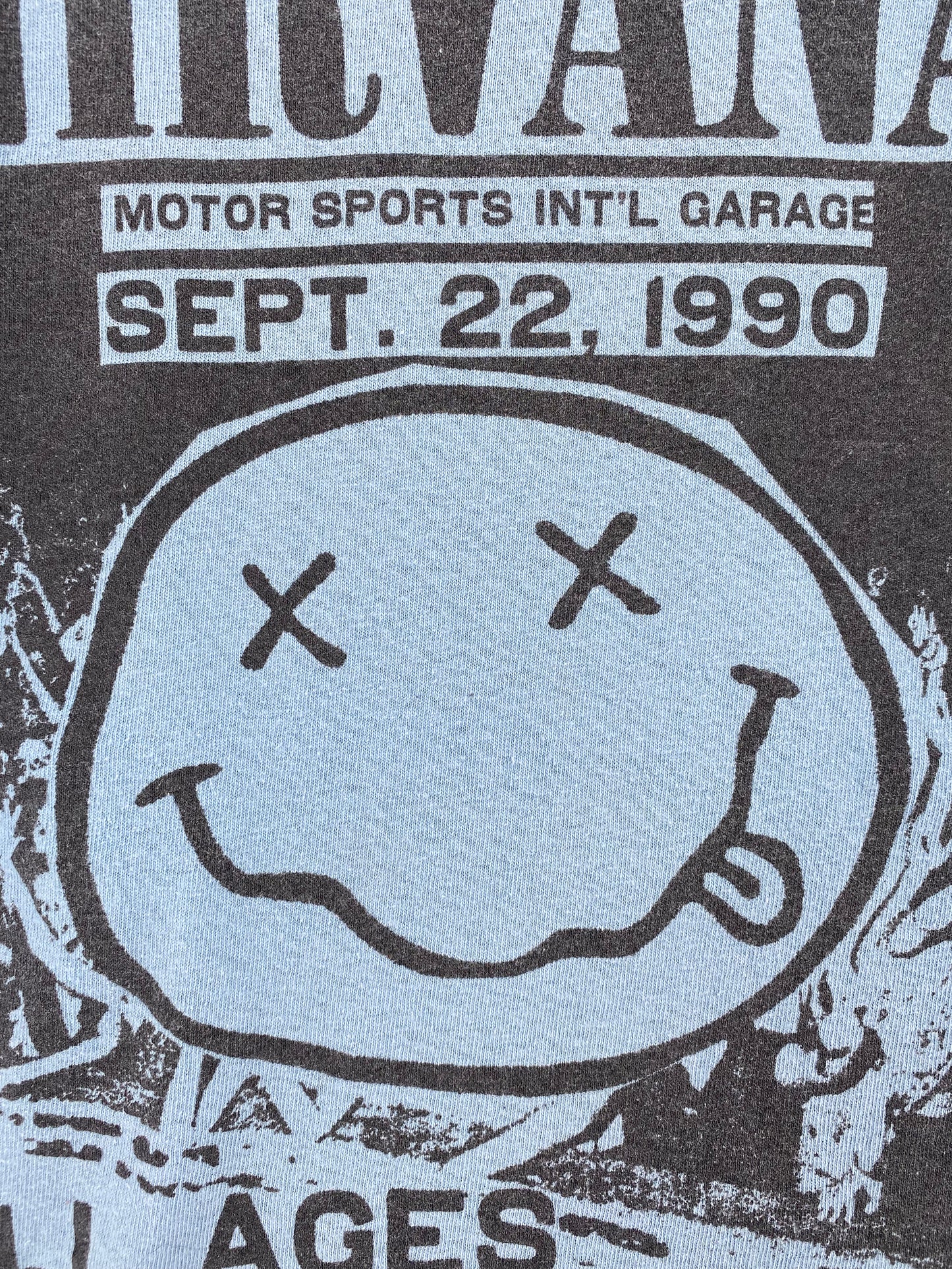 2010 NIRVANA Size M Music T-Shirt / A3114