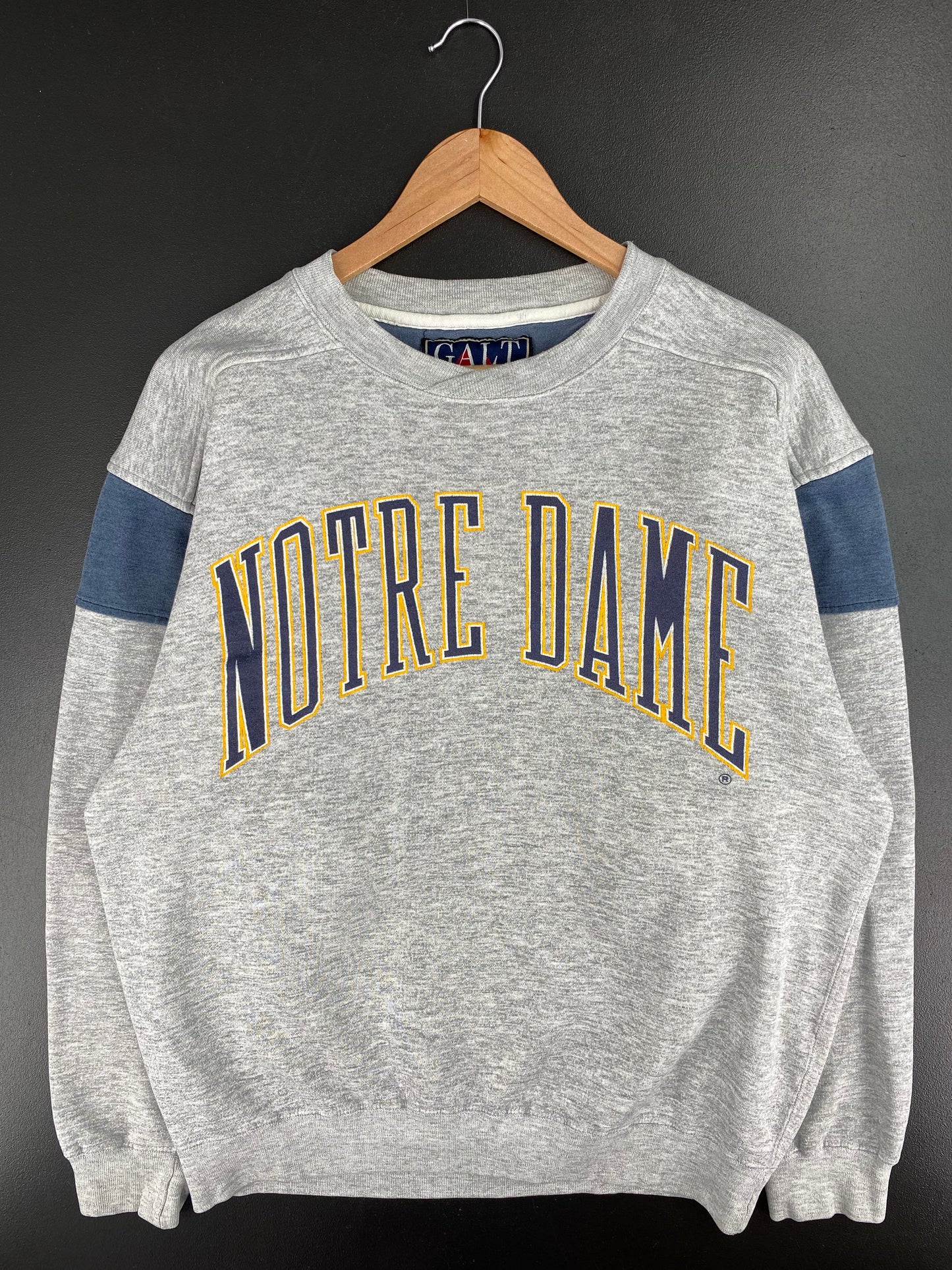90’s NOTRE DAME FIGHTING IRISH Size M College Sweat-Shirt / A3312