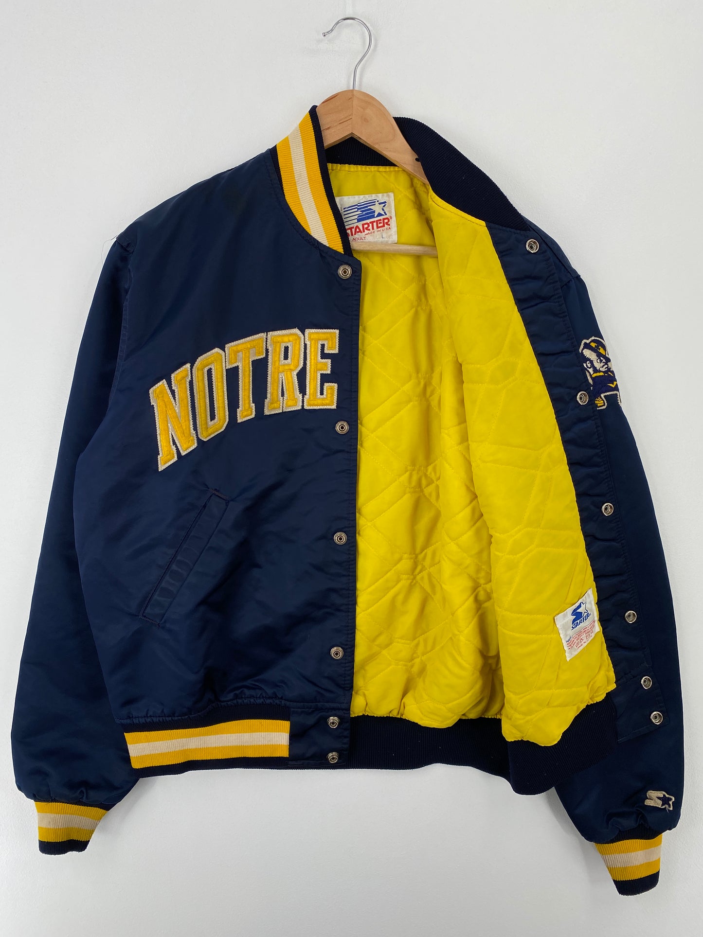 90’s STARTER x NOTRE DAME Made in USA Size L Vintage College Button down Nylon Jacket / A9450